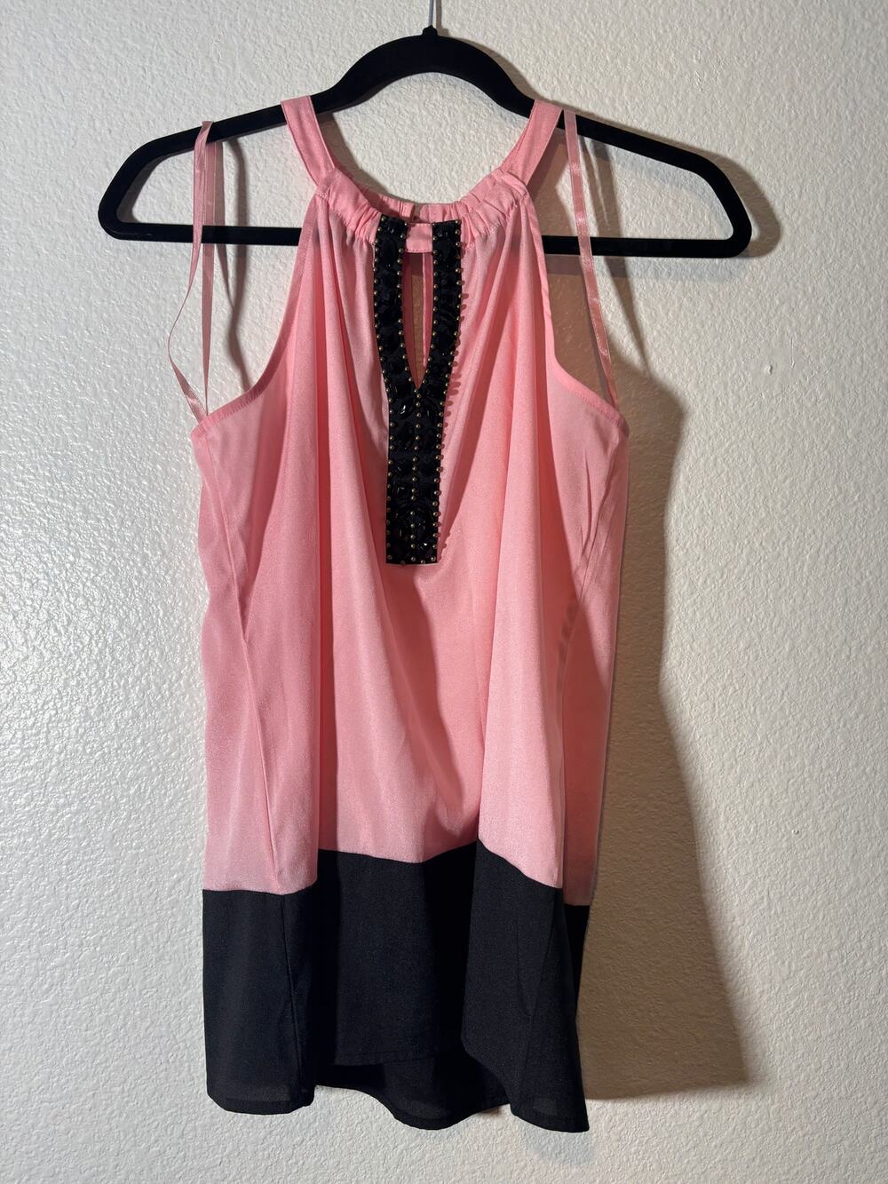 New York & Company Tank Blouse Size S Pink Black Colorblock Halter Keyhole Top